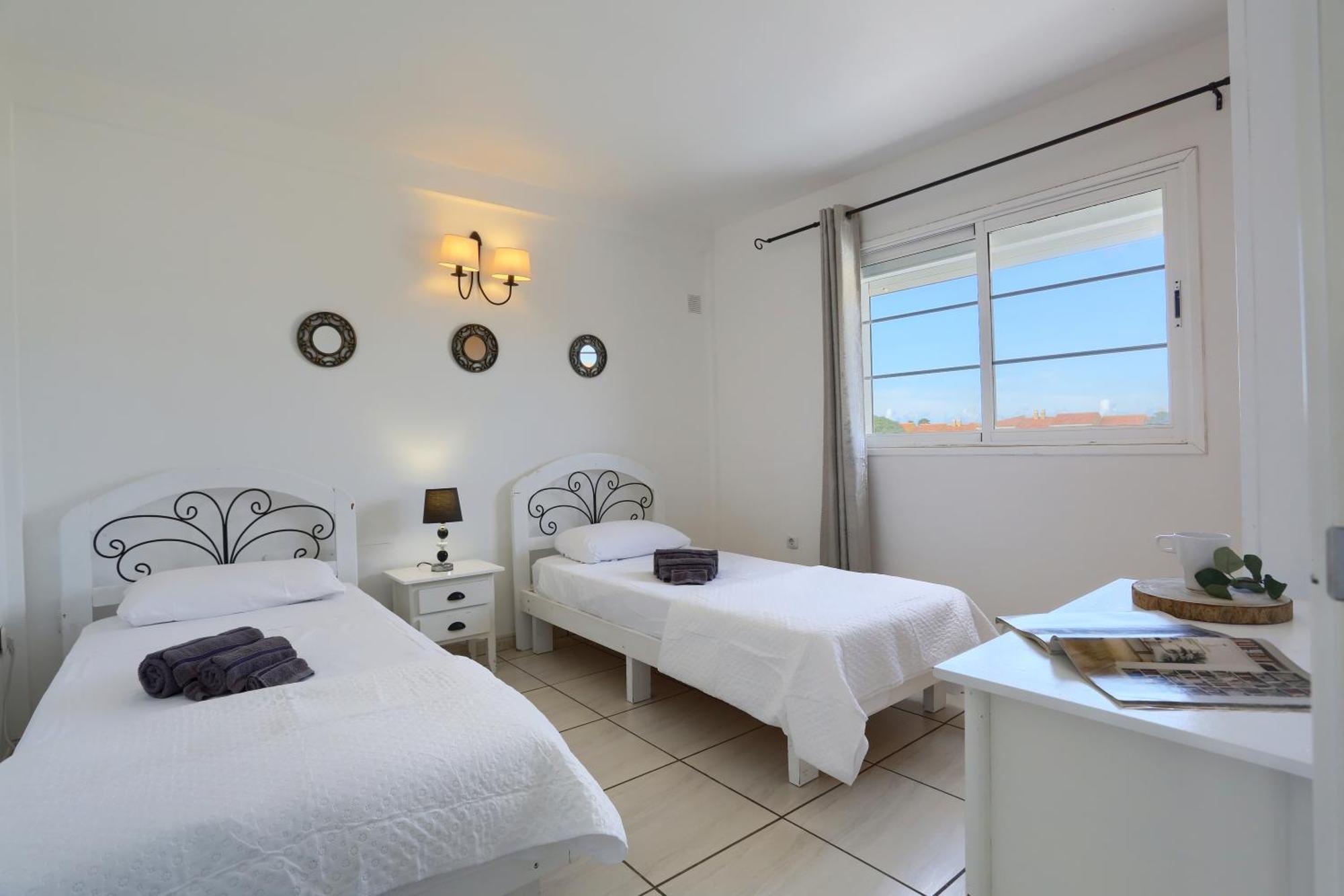 דירות קורלחו Residencia Lena מראה חיצוני תמונה