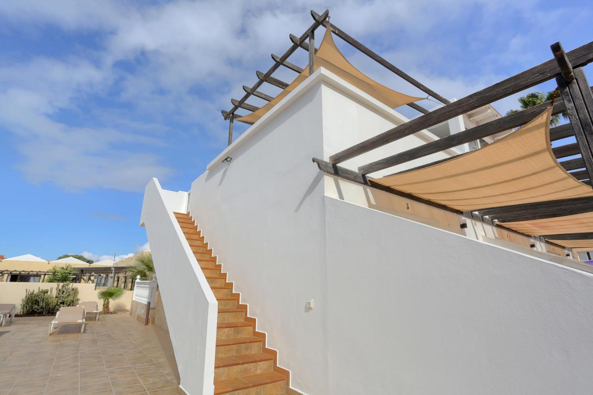 דירות קורלחו Residencia Lena מראה חיצוני תמונה