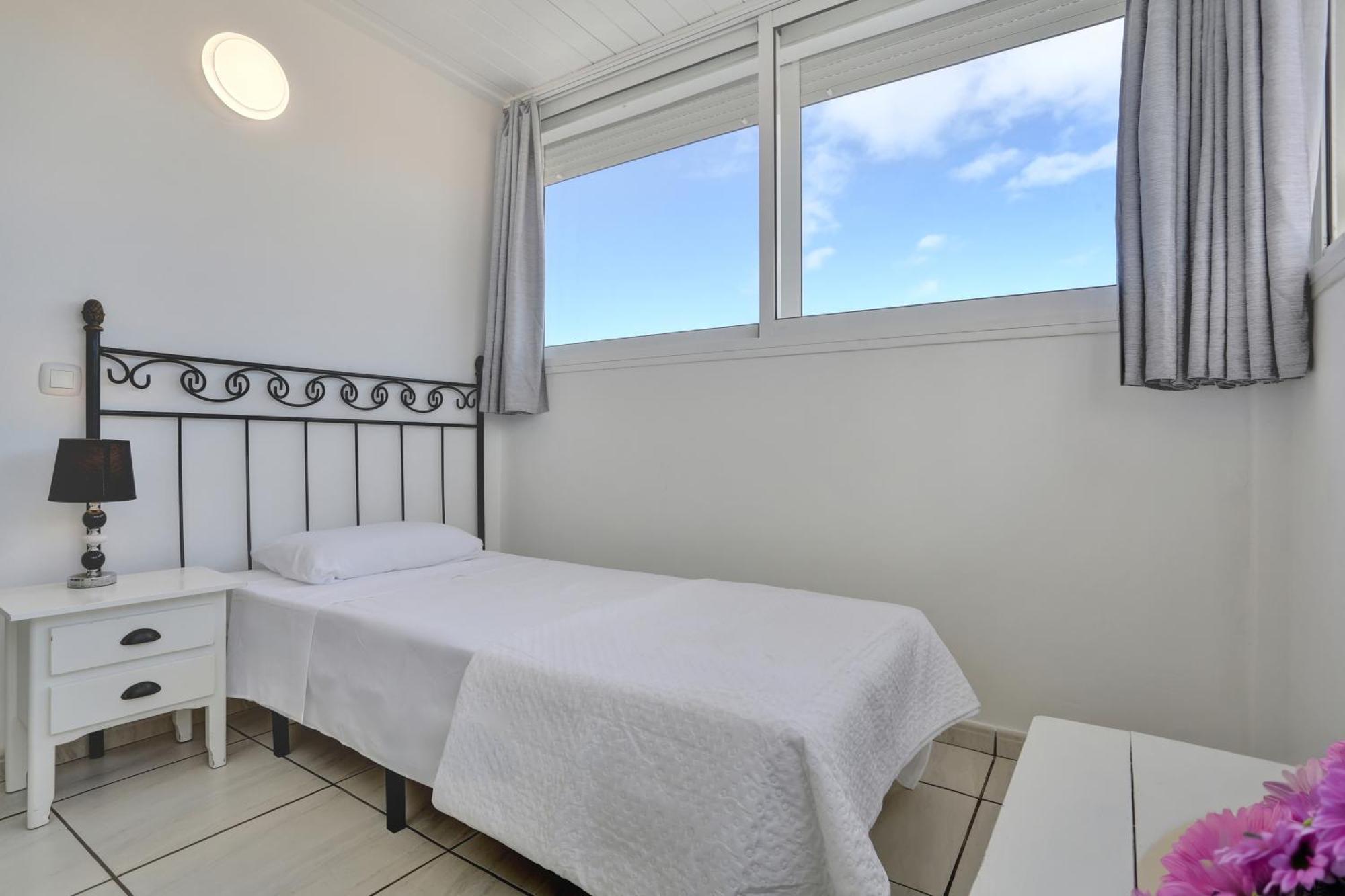 דירות קורלחו Residencia Lena מראה חיצוני תמונה