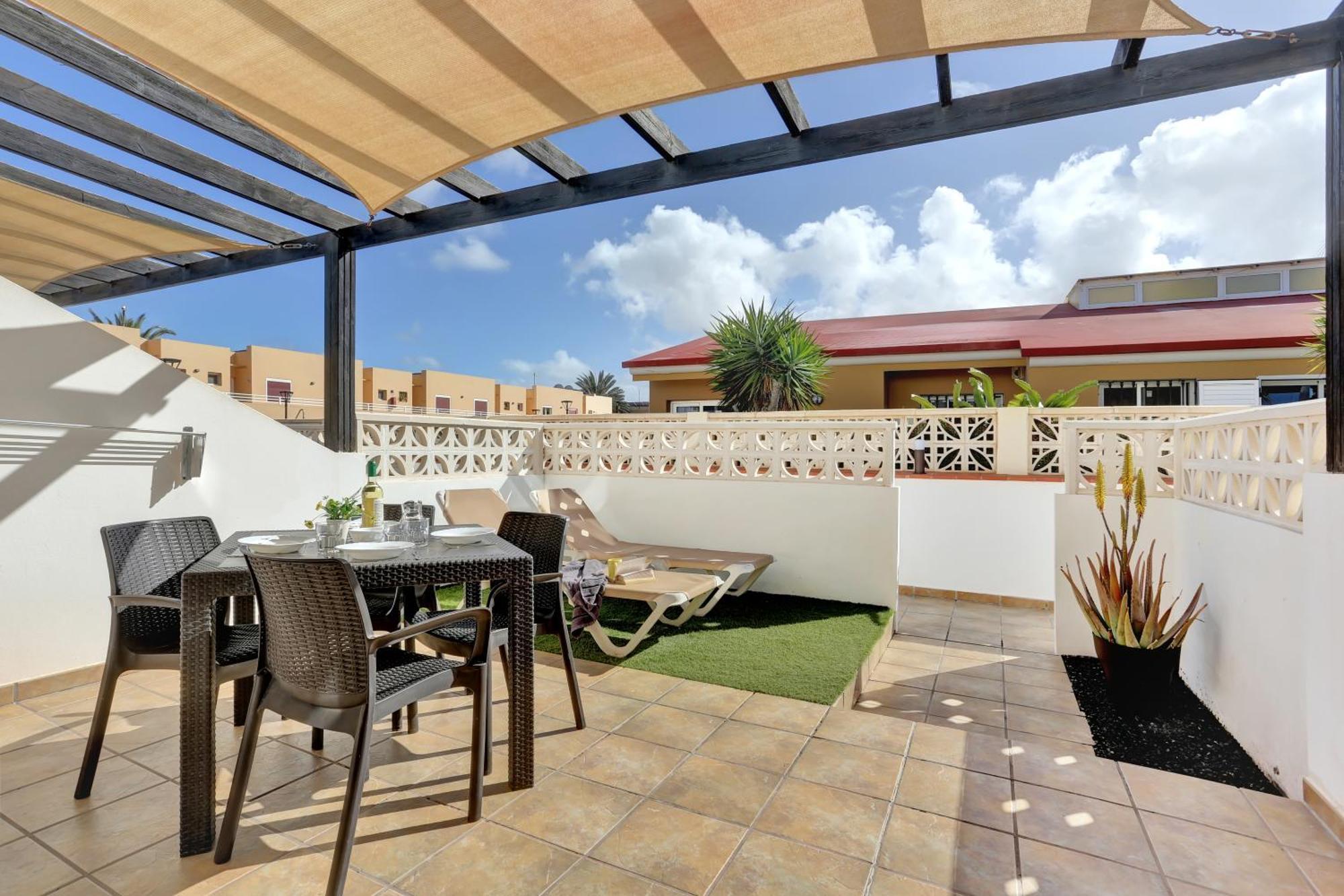 דירות קורלחו Residencia Lena מראה חיצוני תמונה